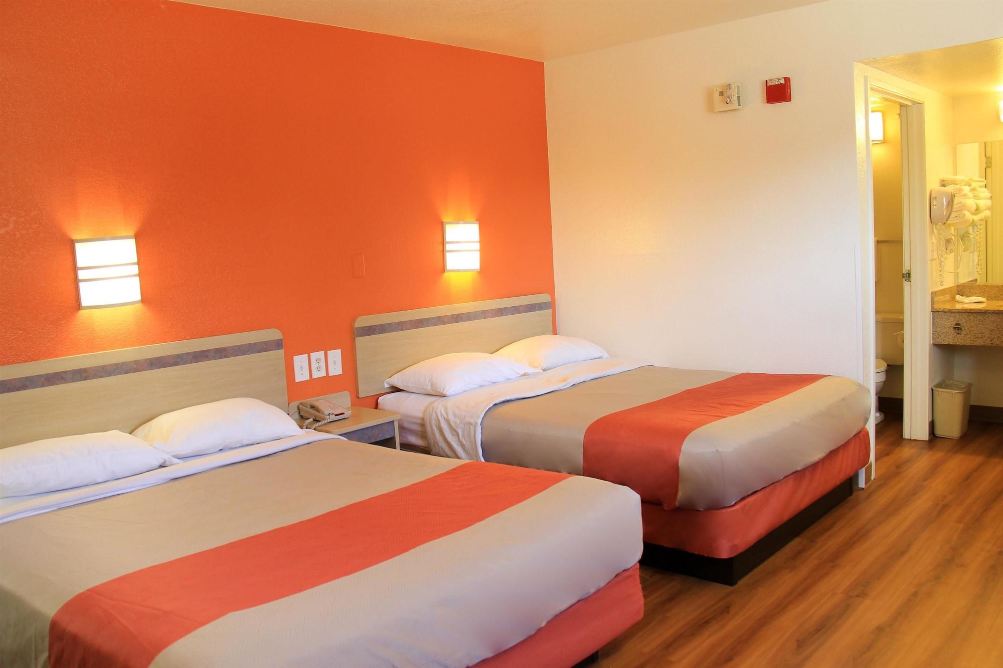 Motel 6-Enfield, Ct - Hartford Екстериор снимка