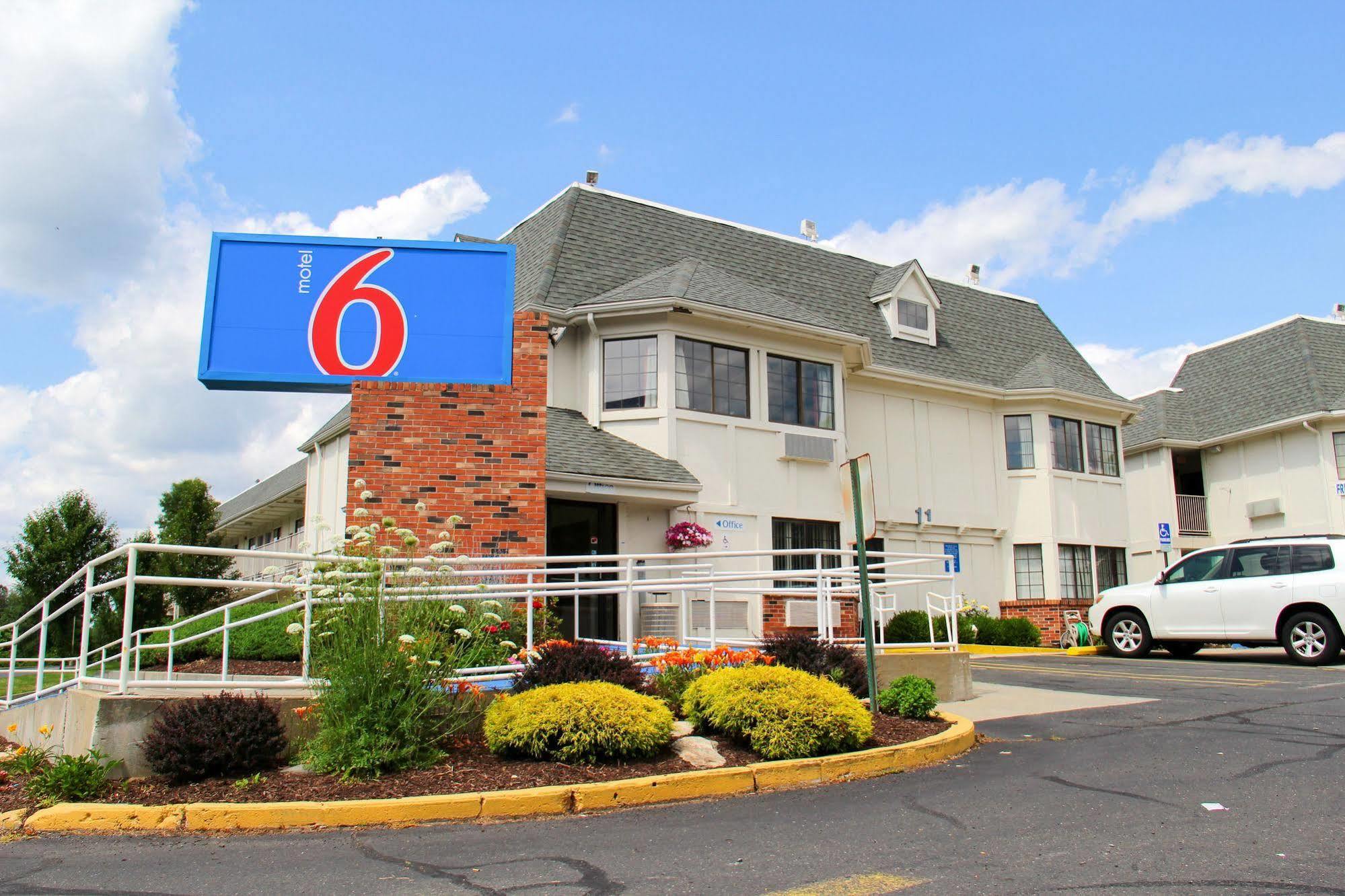 Motel 6-Enfield, Ct - Hartford Екстериор снимка