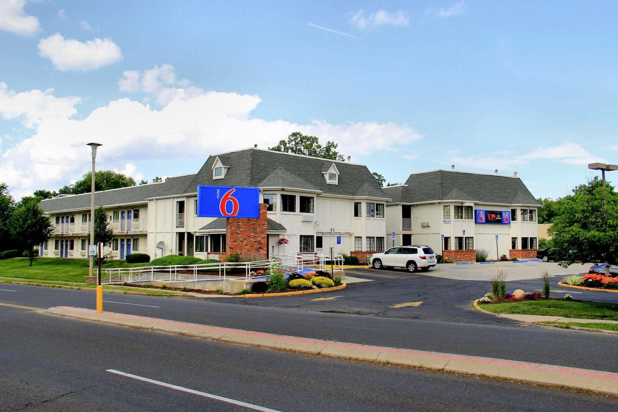 Motel 6-Enfield, Ct - Hartford Екстериор снимка
